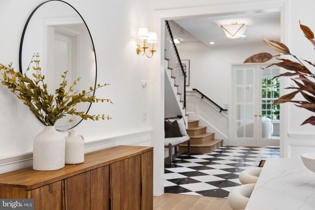 3939 52ND ST NW, Washington, DC 20016