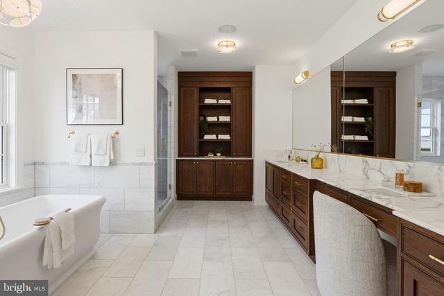 3939 52ND ST NW, Washington, DC 20016
