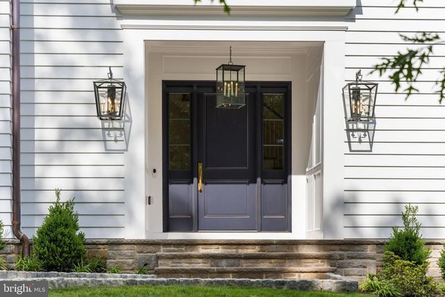 3939 52ND ST NW, Washington, DC 20016