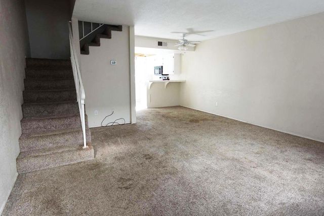 9034 Kenwood Dr 10, Spring Valley, CA 91977