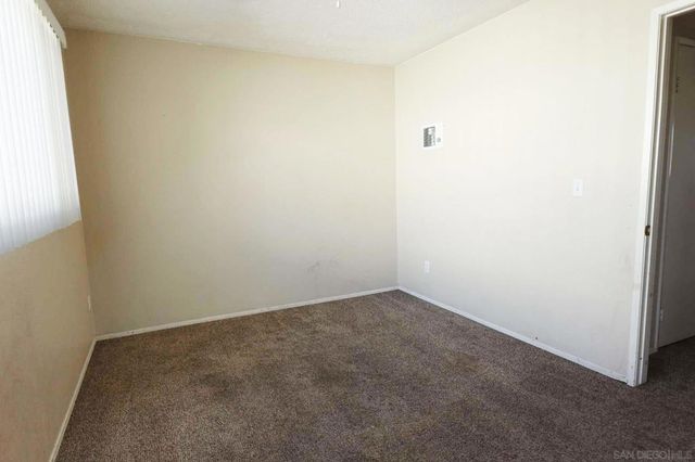 9034 Kenwood Dr 10, Spring Valley, CA 91977