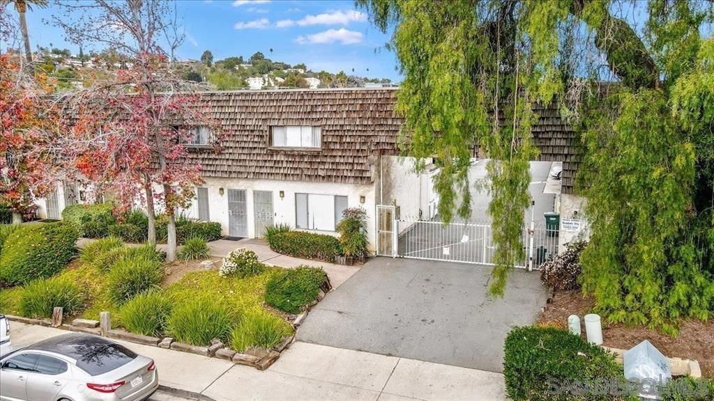 9034 Kenwood Dr 10, Spring Valley, CA 91977