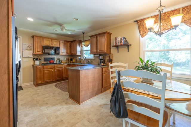 8014 Warner Rd, Brentwood, TN 37027