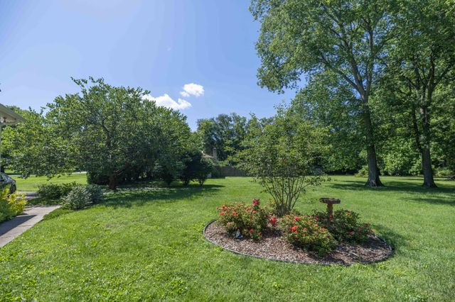 8014 Warner Rd, Brentwood, TN 37027
