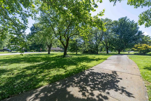 8014 Warner Rd, Brentwood, TN 37027