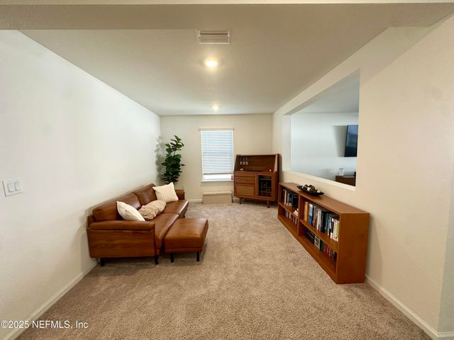 960 PANTHER LAKE Parkway, Jacksonville, FL 32221