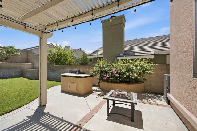 5409 Buckskin Drive, Fontana, CA 92336