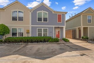 2623 Woodridge Cove Drive, Houston, TX 77087