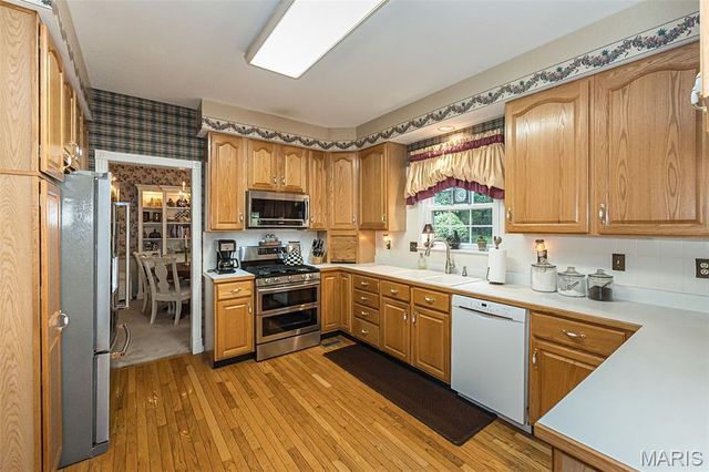 868 Natchez Drive, St Charles, MO 63303