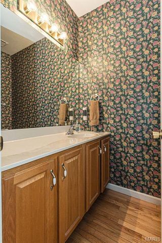 868 Natchez Drive, St Charles, MO 63303