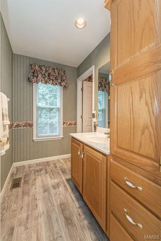 868 Natchez Drive, St Charles, MO 63303