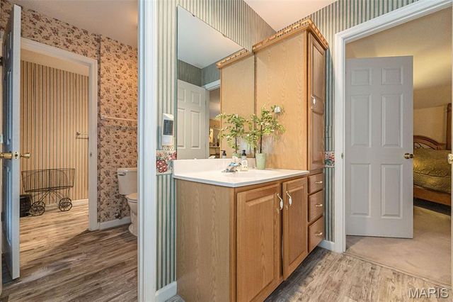 868 Natchez Drive, St Charles, MO 63303