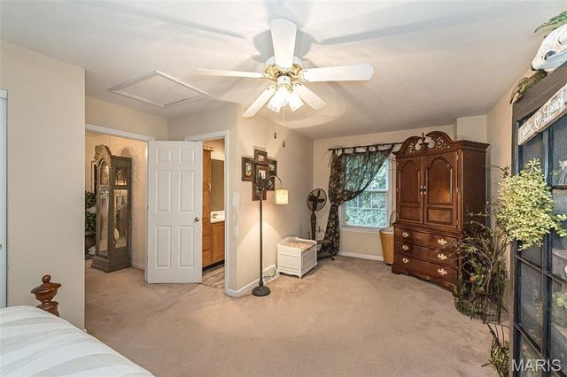 868 Natchez Drive, St Charles, MO 63303