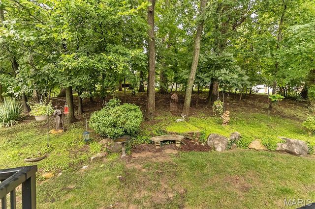 868 Natchez Drive, St Charles, MO 63303