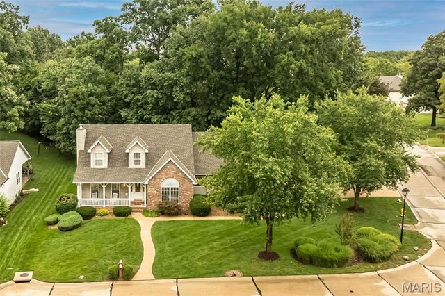 868 Natchez Drive, St Charles, MO 63303