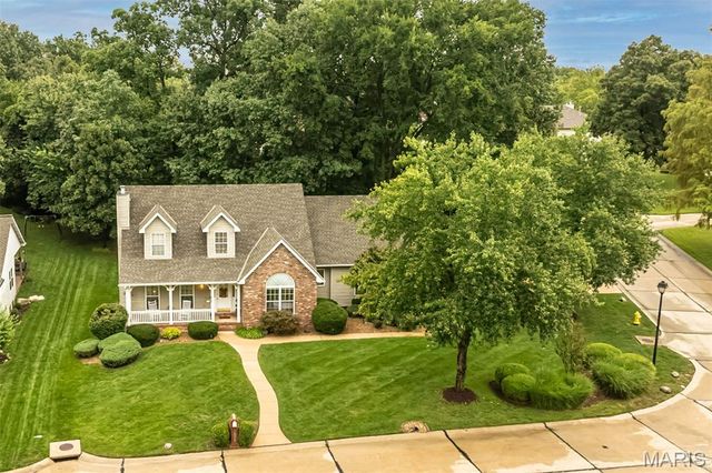 868 Natchez Drive, St Charles, MO 63303