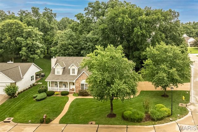 868 Natchez Drive, St Charles, MO 63303