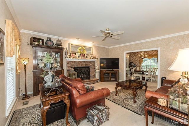 868 Natchez Drive, St Charles, MO 63303