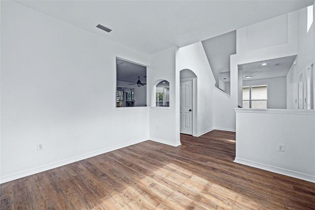 8212 CYPRESS BREEZE WAY, Tampa, FL 33647