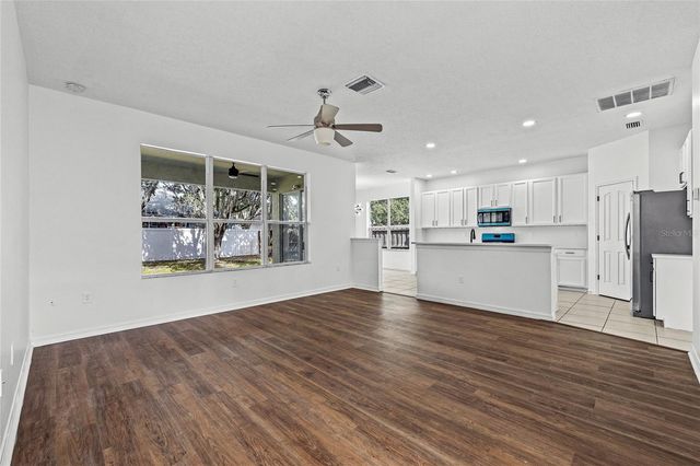 8212 CYPRESS BREEZE WAY, Tampa, FL 33647