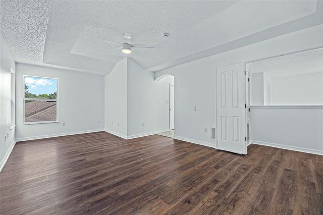 8212 CYPRESS BREEZE WAY, Tampa, FL 33647