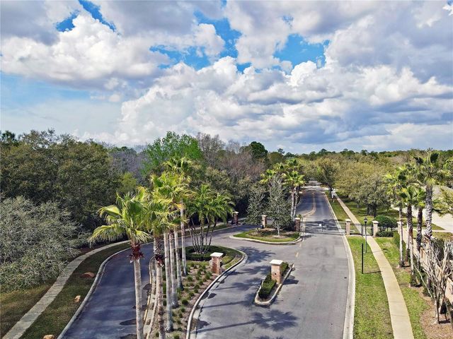 8212 CYPRESS BREEZE WAY, Tampa, FL 33647