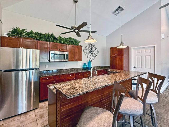 8212 CYPRESS BREEZE WAY, Tampa, FL 33647