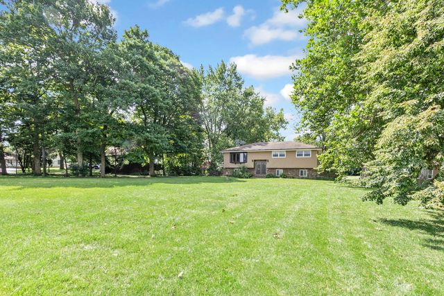 18215 Schweitzer Road W, Elwood, IL 60421