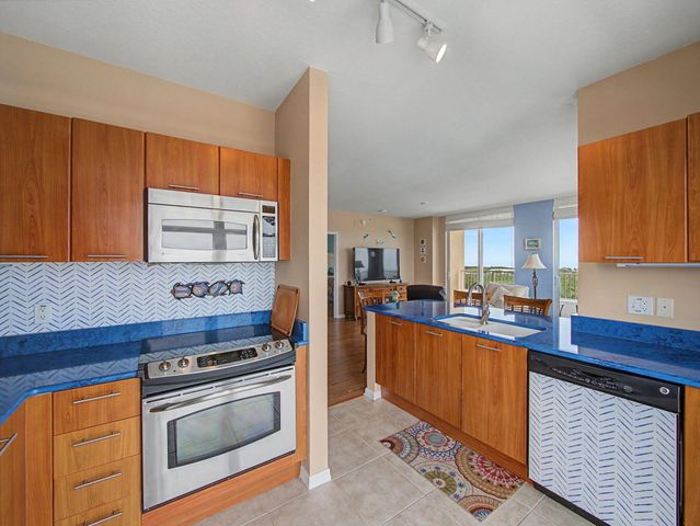 625 Casa Loma Boulevard 1402, Boynton Beach, FL 33435