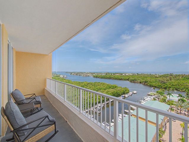 625 Casa Loma Boulevard 1402, Boynton Beach, FL 33435