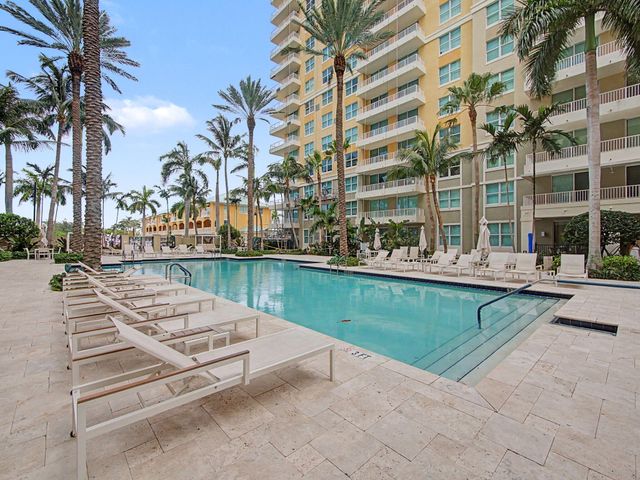 625 Casa Loma Boulevard 1402, Boynton Beach, FL 33435