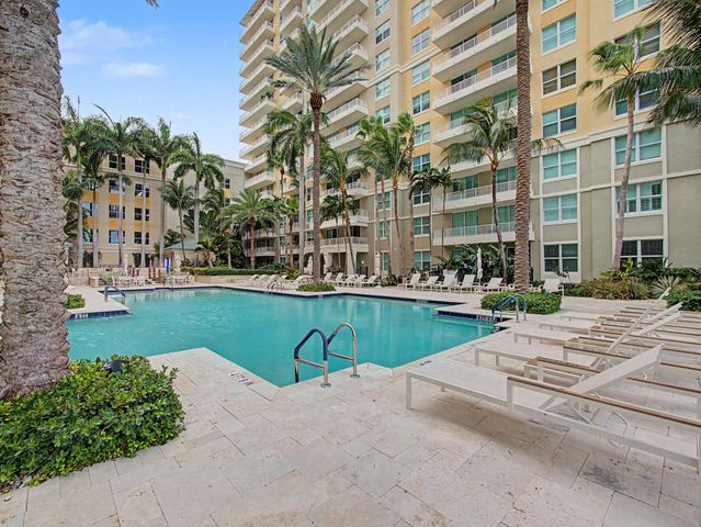 625 Casa Loma Boulevard 1402, Boynton Beach, FL 33435