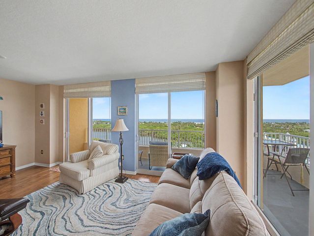 625 Casa Loma Boulevard 1402, Boynton Beach, FL 33435