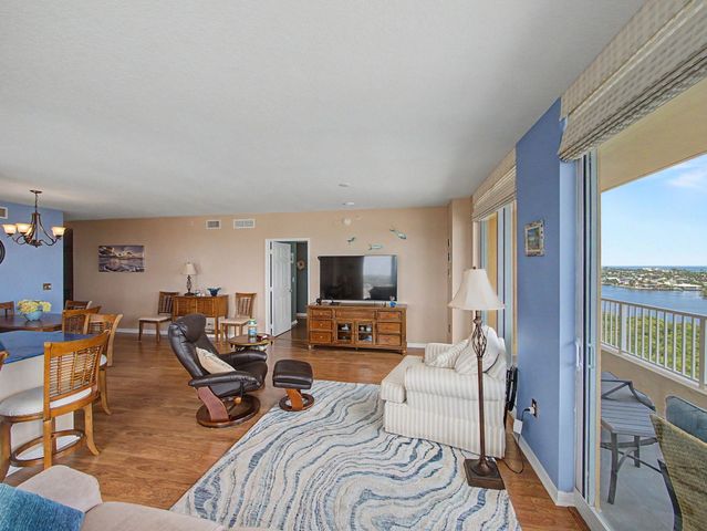 625 Casa Loma Boulevard 1402, Boynton Beach, FL 33435