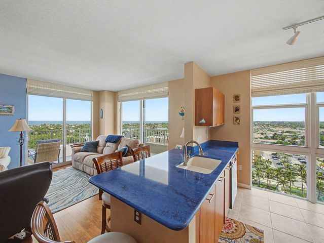 625 Casa Loma Boulevard 1402, Boynton Beach, FL 33435