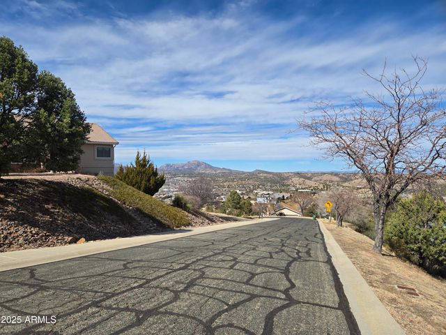 1300 NEWPORT RIDGE Drive 116, Prescott, AZ 86303