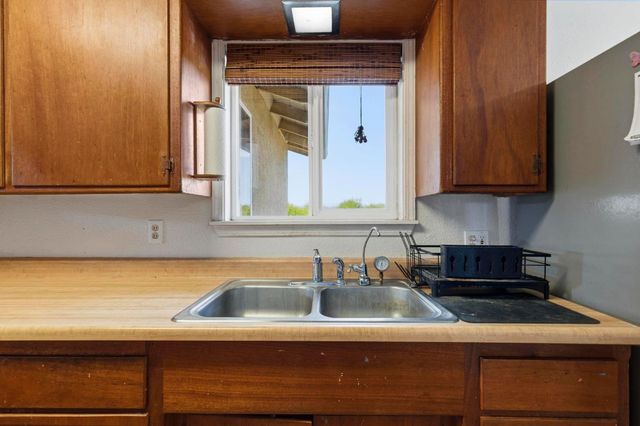 2323 Railroad Ave, Yuba City, CA 95991