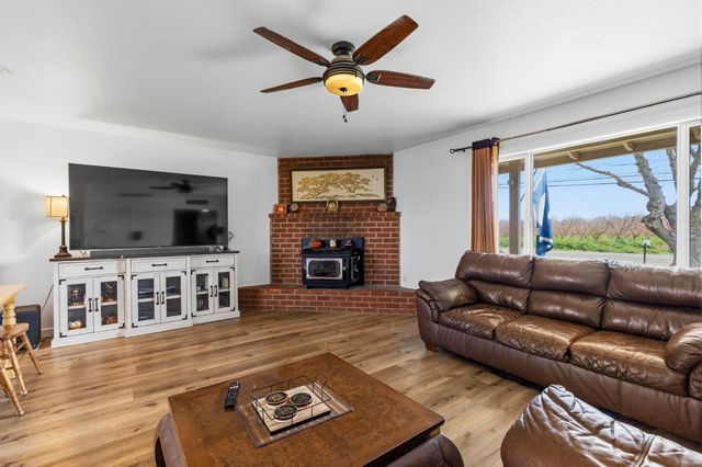 2323 Railroad Ave, Yuba City, CA 95991