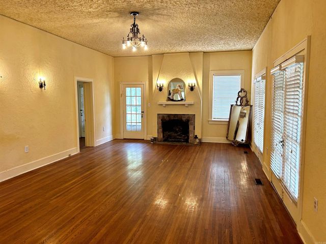 309 Hardin Street, Arkadelphia, AR 71923