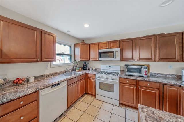 105 Vermont Street, Long Beach, NY 11561