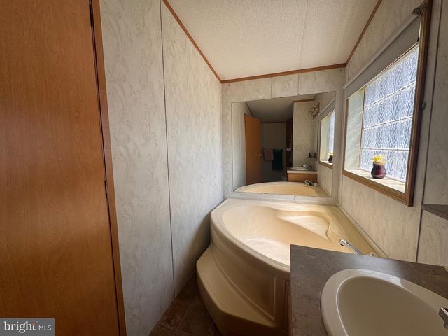 13 TRUMAN PL, Millville, NJ 08332