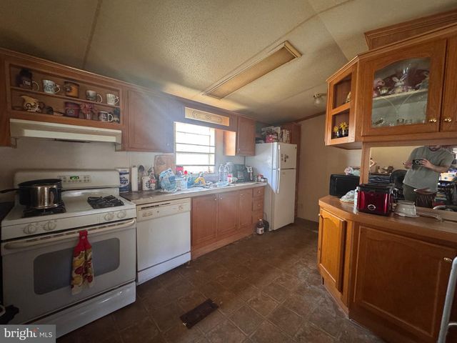 13 TRUMAN PL, Millville, NJ 08332