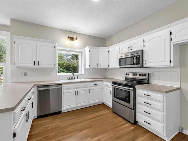 15146 W 153 Terrace, Olathe, KS 66062