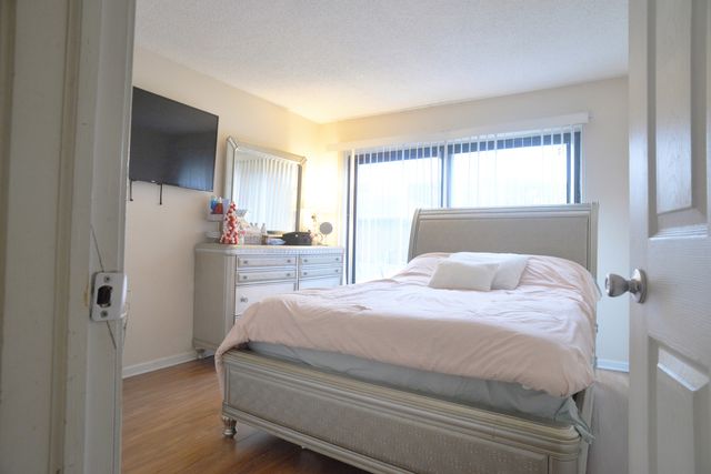 1434 Carol Court 1B, Palatine, IL 60074