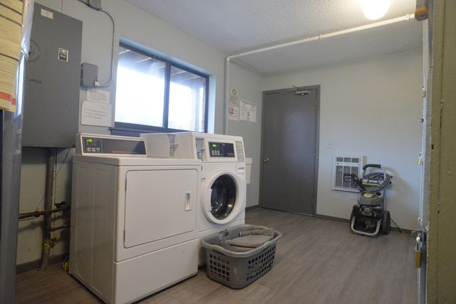 1434 Carol Court 1B, Palatine, IL 60074