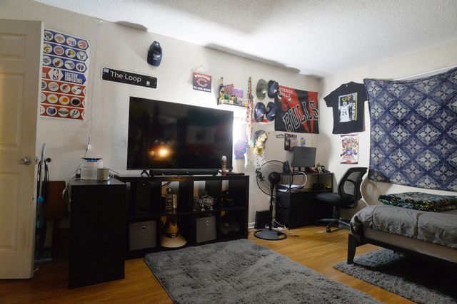 1434 Carol Court 1B, Palatine, IL 60074