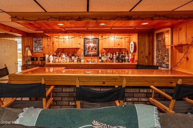 8 Daisy Lane, Albany, NY 12211