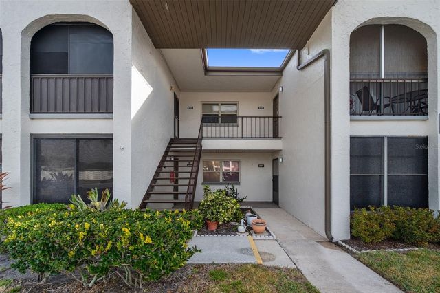 7701 STARKEY ROAD 237, Seminole, FL 33777