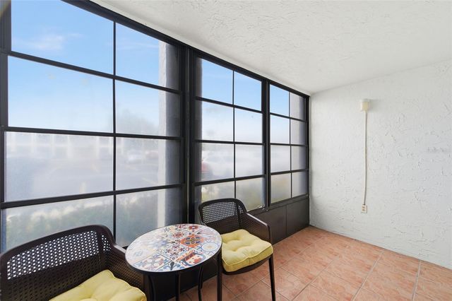 7701 STARKEY ROAD 237, Seminole, FL 33777