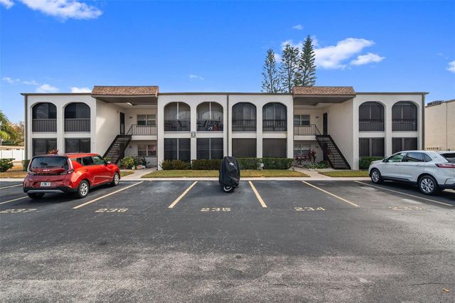 7701 STARKEY ROAD 237, Seminole, FL 33777